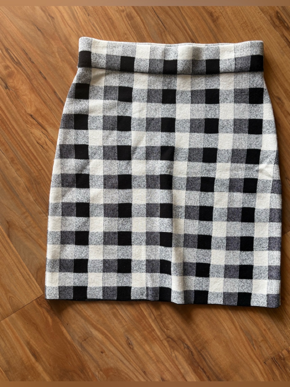 Theory Black and White Check Pencil Skirt